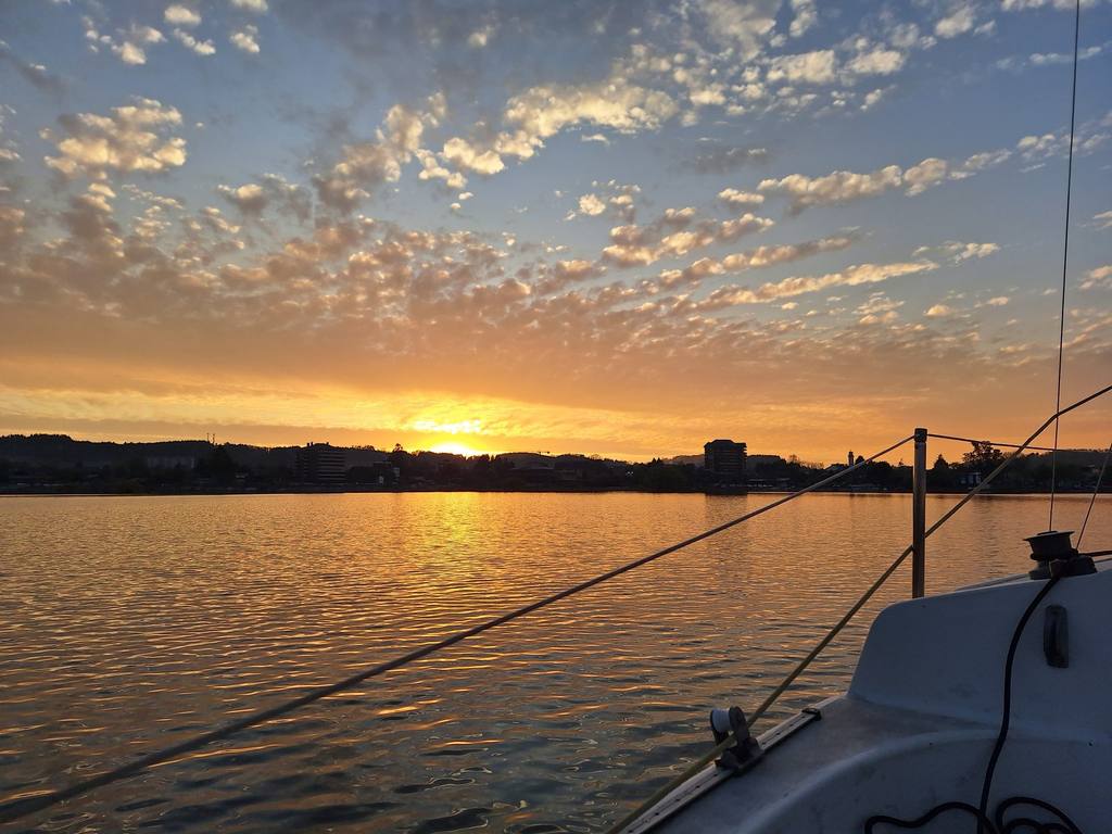 Atardecer en el lago