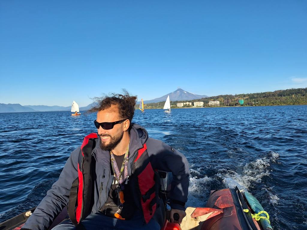 Clase de velerismo en el Lago Villarrica
