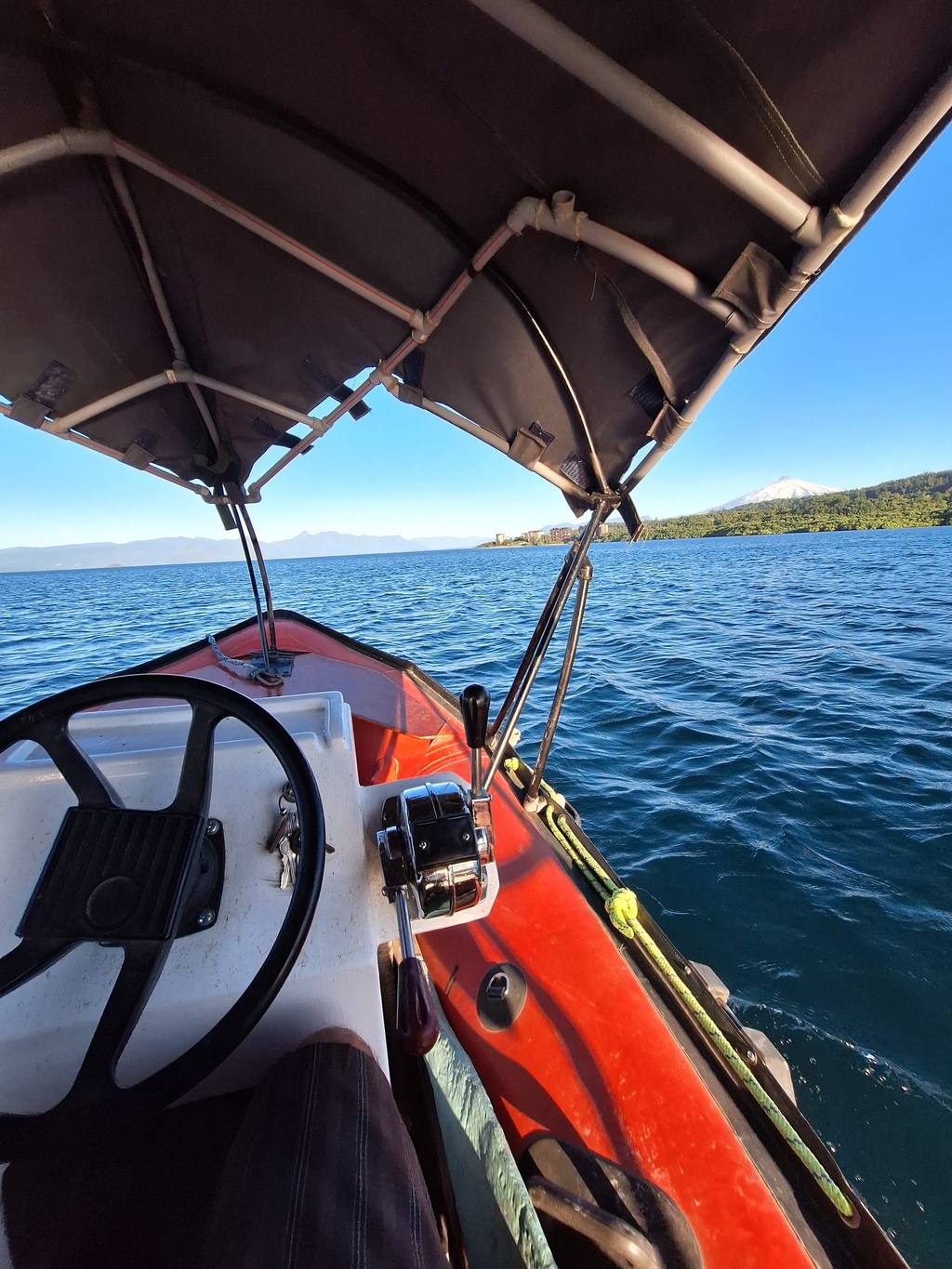Clase de velerismo en el Lago Villarrica