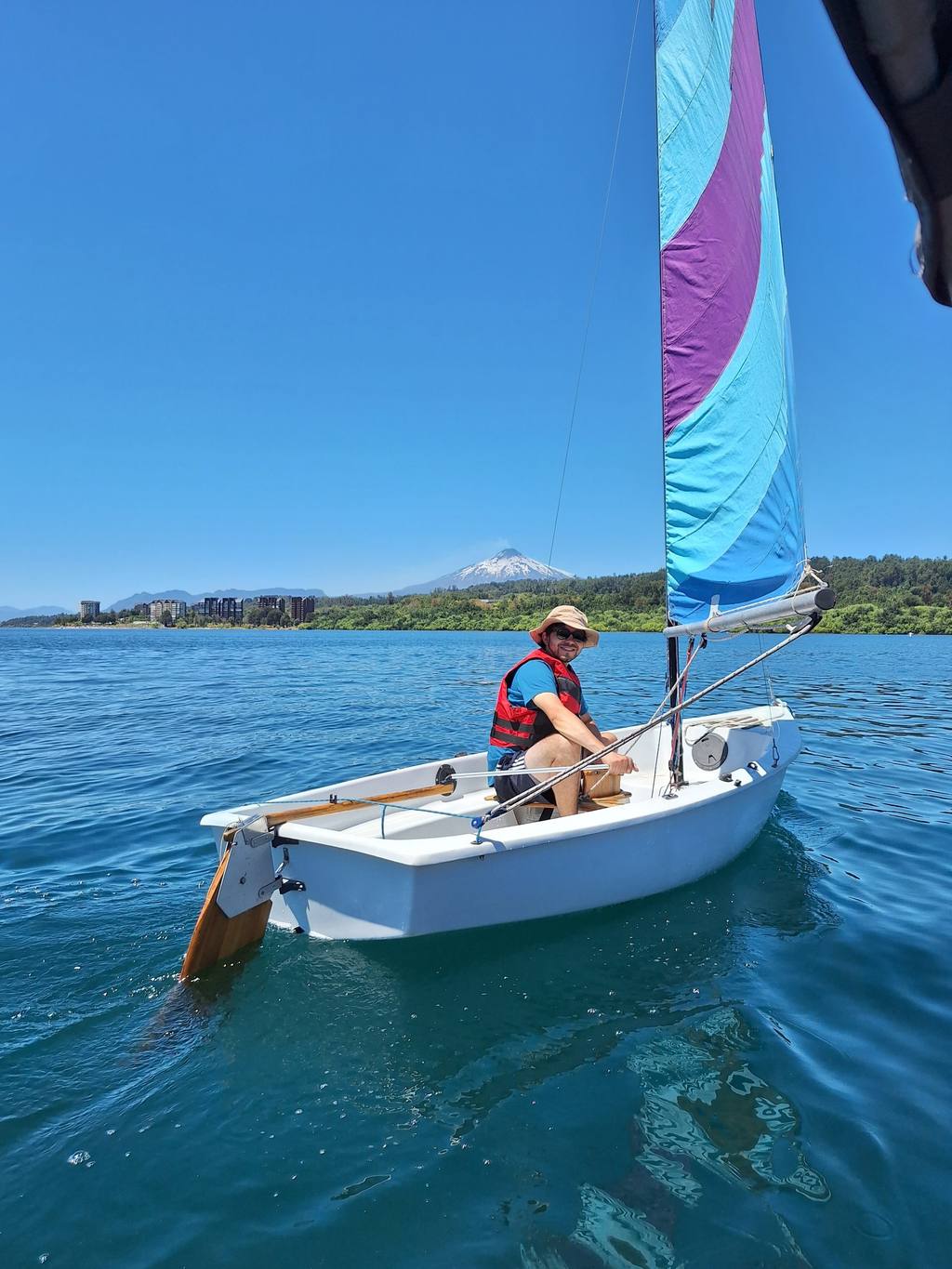 Clase de velerismo en el Lago Villarrica