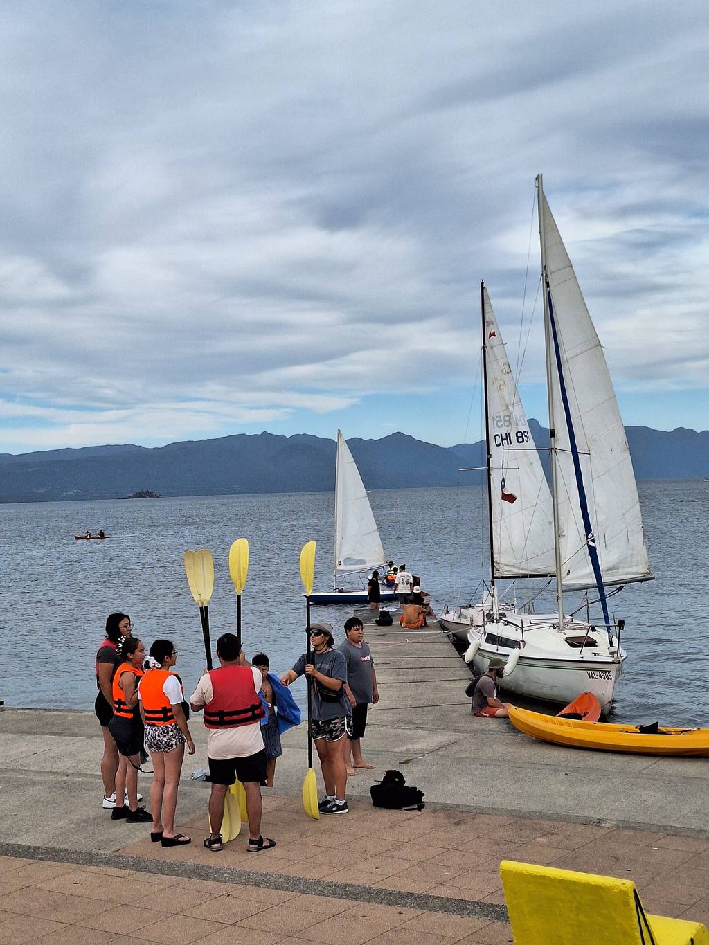 Clase de velerismo en el Lago Villarrica