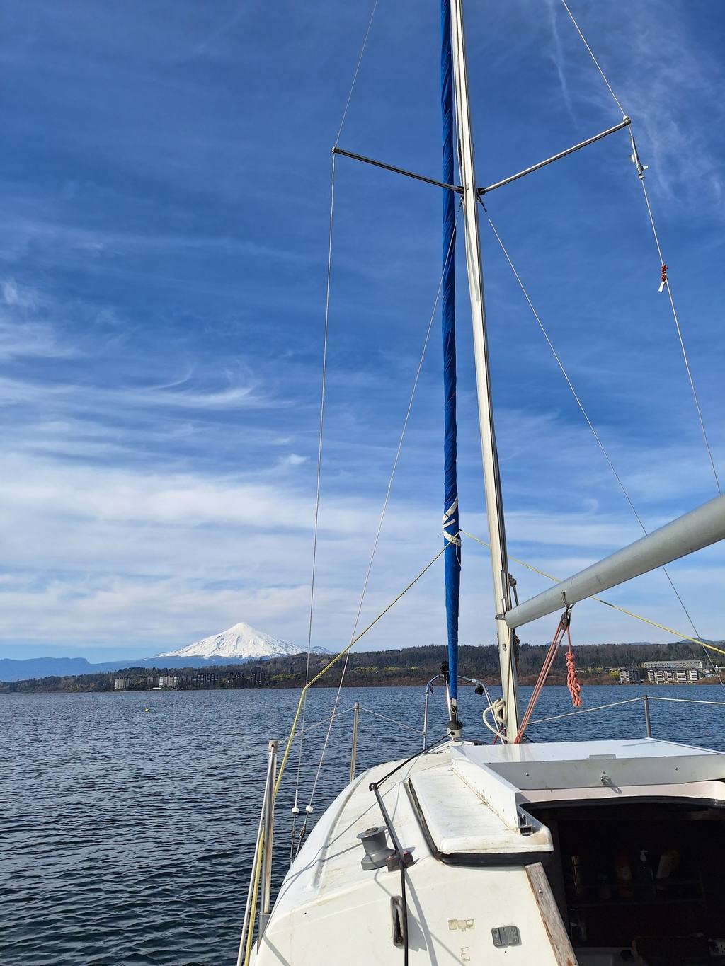 Paseo en velero por el Lago Villarrica