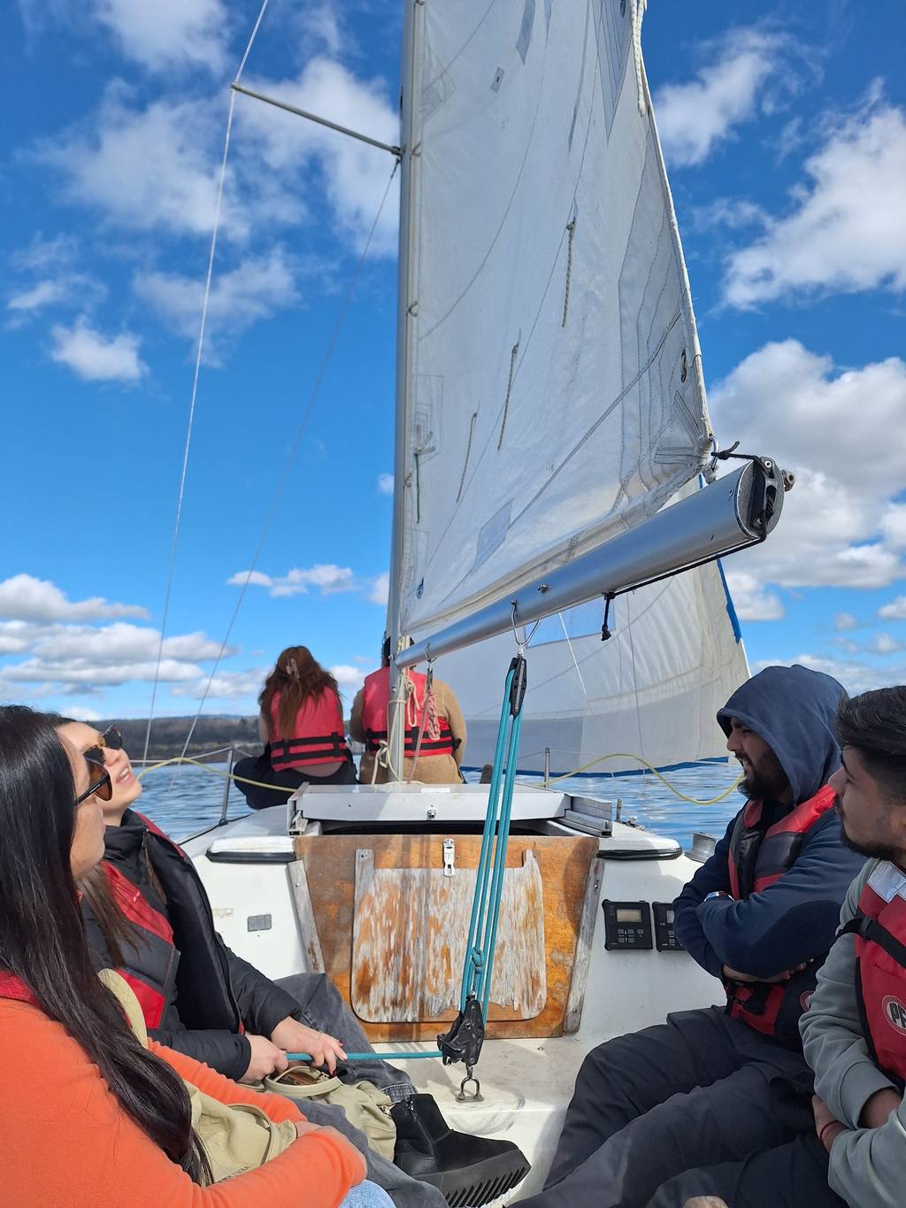 Paseo en velero por el Lago Villarrica