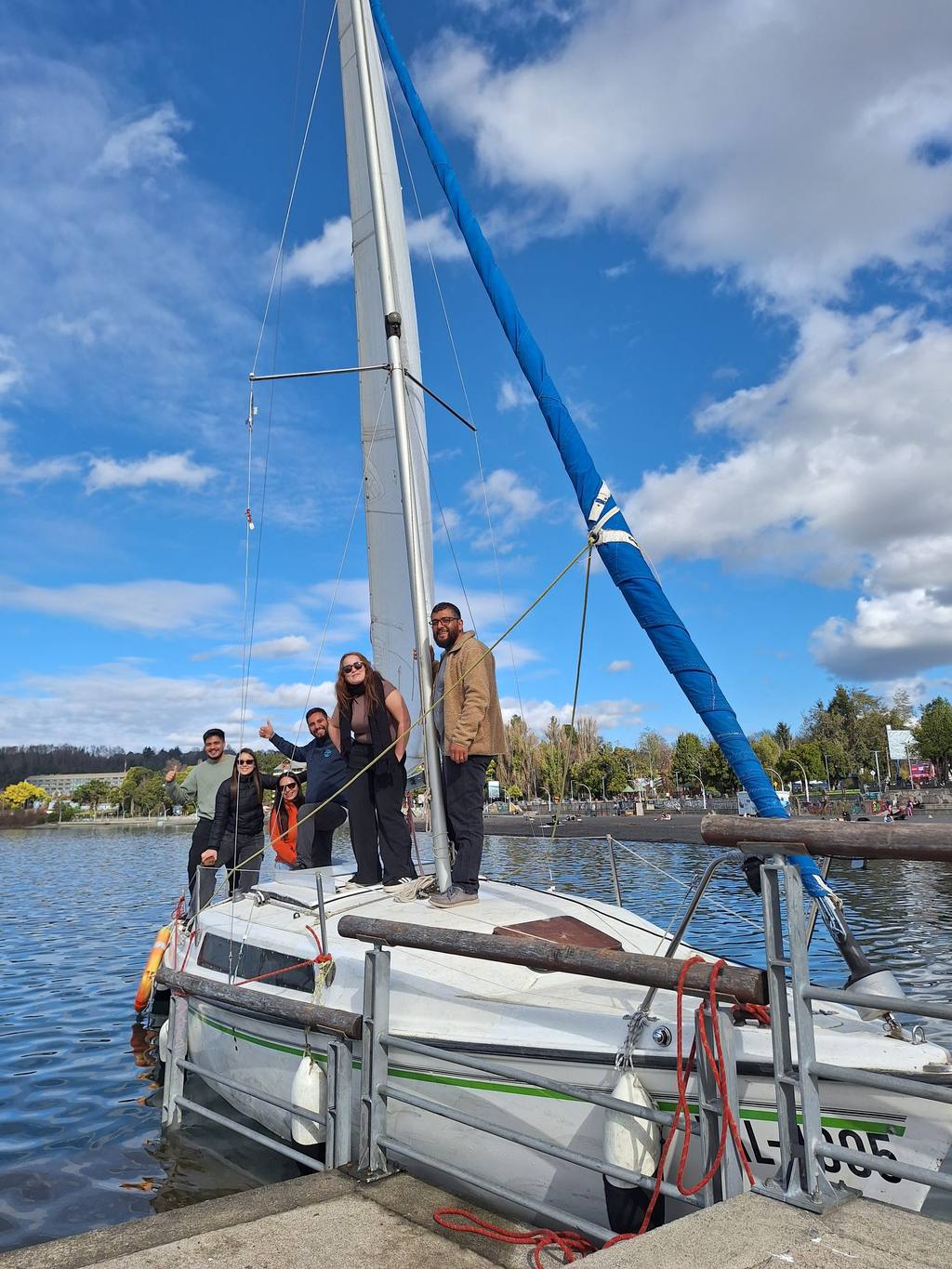 Paseo en velero por el Lago Villarrica